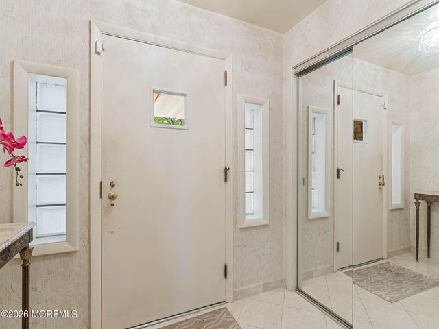 1236 Georgian Terrace, Lakewood, NJ 08701