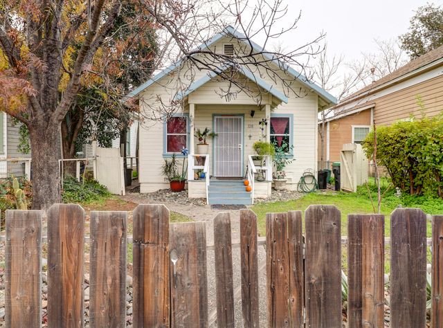 728 Lincoln Street, Red Bluff, CA 96080