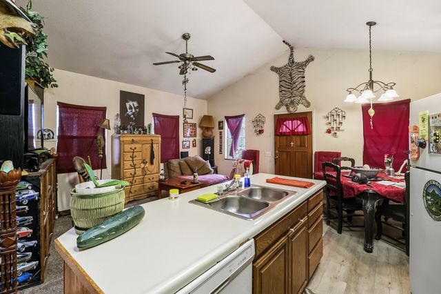 728 Lincoln Street, Red Bluff, CA 96080