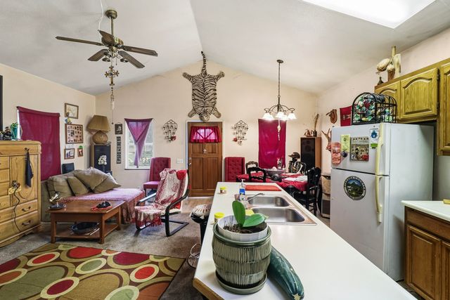 728 Lincoln Street, Red Bluff, CA 96080