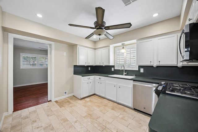 1659 Imperial Crown Drive, Houston, TX 77043
