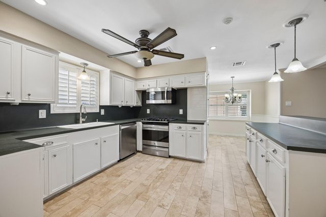 1659 Imperial Crown Drive, Houston, TX 77043