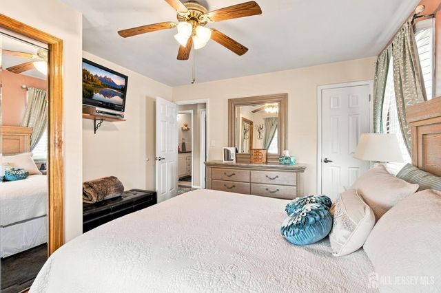 73 George Street, Carteret, NJ 07008