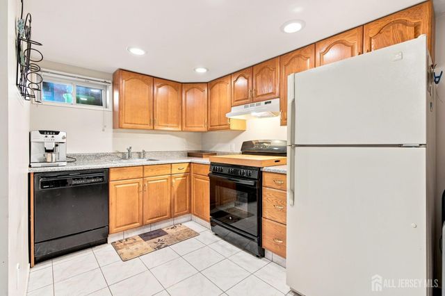73 George Street, Carteret, NJ 07008