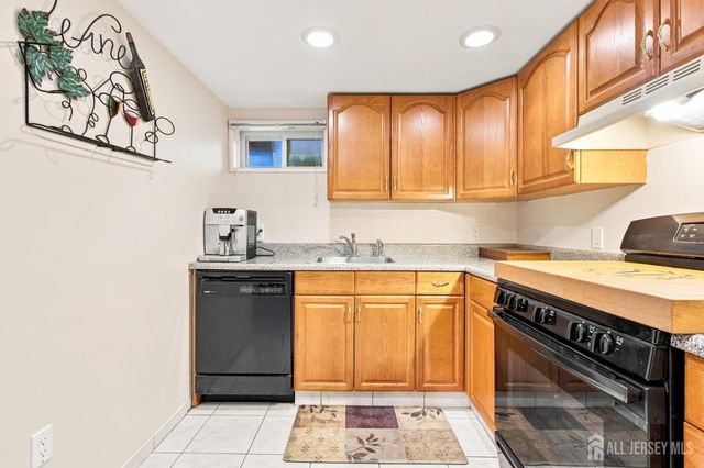 73 George Street, Carteret, NJ 07008