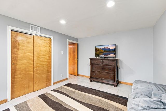 73 George Street, Carteret, NJ 07008