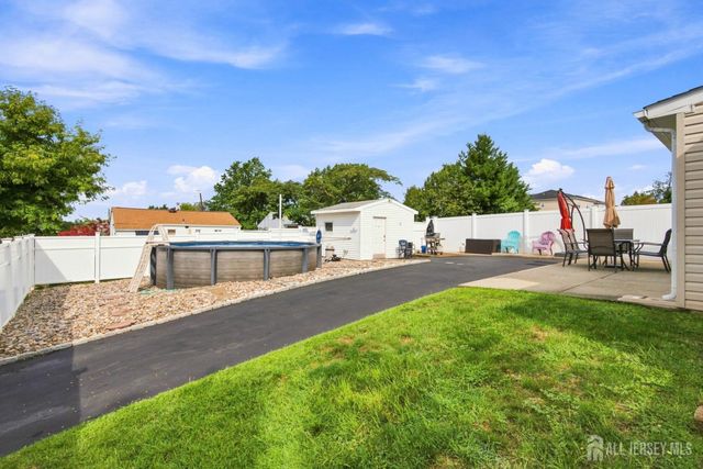 73 George Street, Carteret, NJ 07008