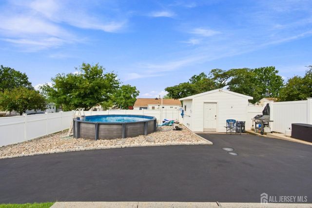 73 George Street, Carteret, NJ 07008