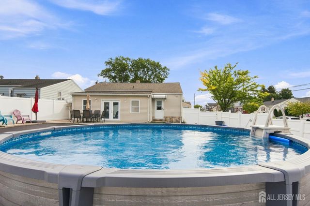 73 George Street, Carteret, NJ 07008