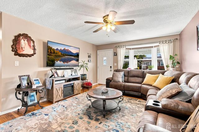 73 George Street, Carteret, NJ 07008