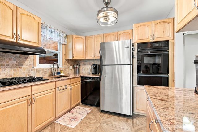 73 George Street, Carteret, NJ 07008