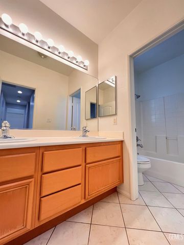 12413 Colorado Avenue, Bakersfield, CA 93312