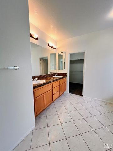 12413 Colorado Avenue, Bakersfield, CA 93312