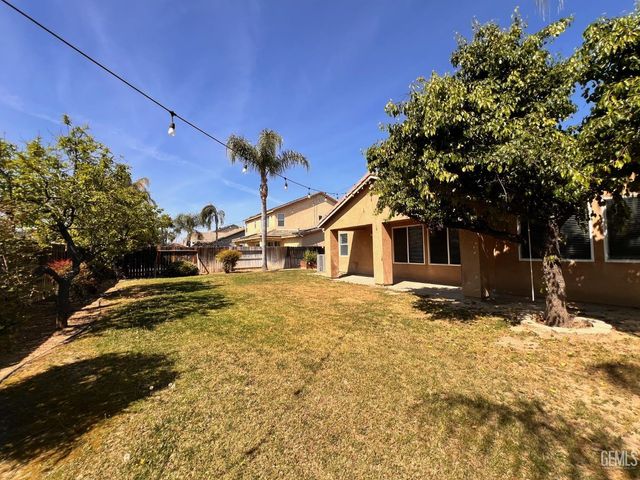 12413 Colorado Avenue, Bakersfield, CA 93312