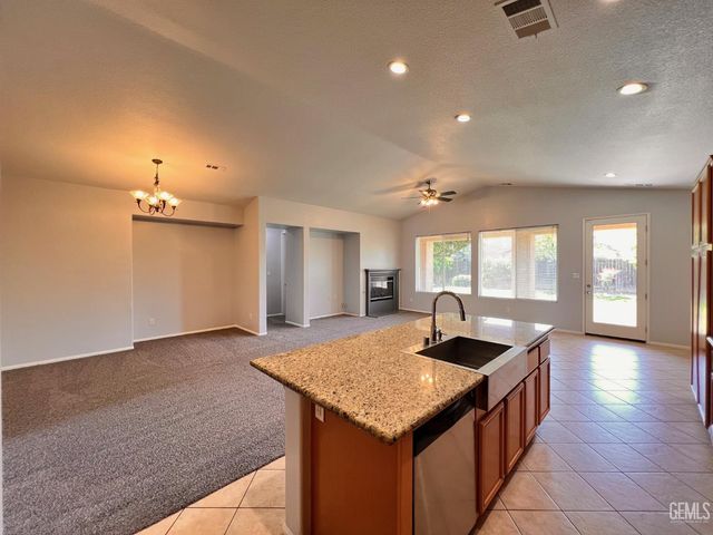 12413 Colorado Avenue, Bakersfield, CA 93312