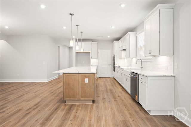 328 Pulaski Drive, Richmond Hill, GA 31324