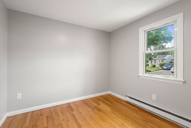 188 Moss Rd, Springfield, MA 01119