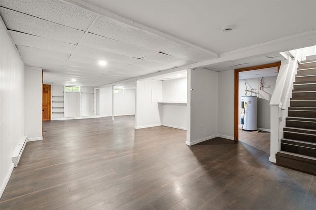 188 Moss Rd, Springfield, MA 01119