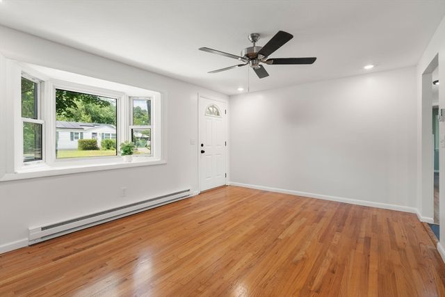 188 Moss Rd, Springfield, MA 01119