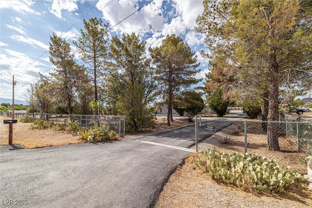 3951 West Blosser Ranch Road, Pahrump, NV 89060