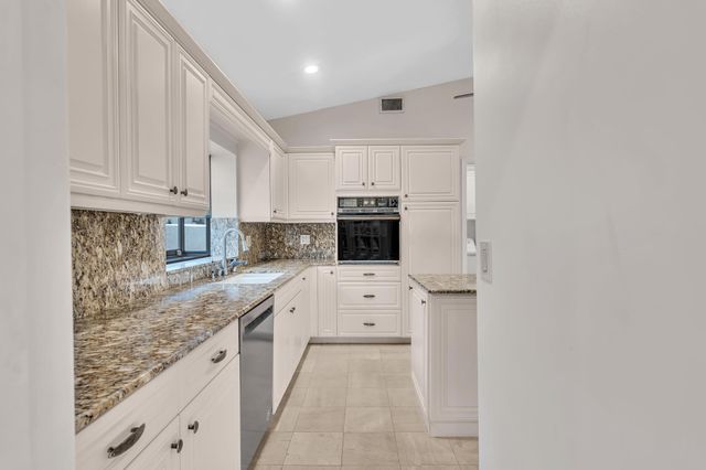 22595 ESPLANADA Circle W, Boca Raton, FL 33433