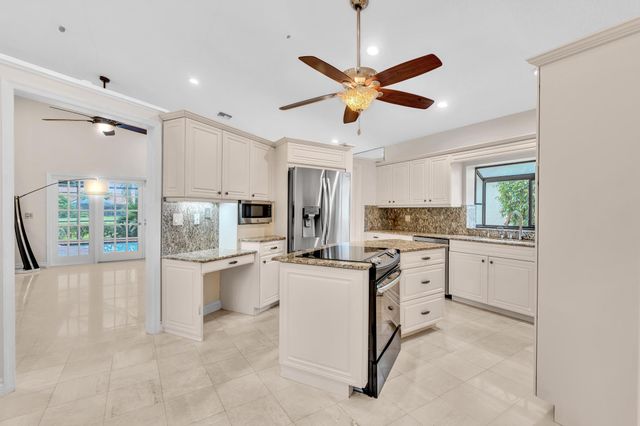 22595 ESPLANADA Circle W, Boca Raton, FL 33433