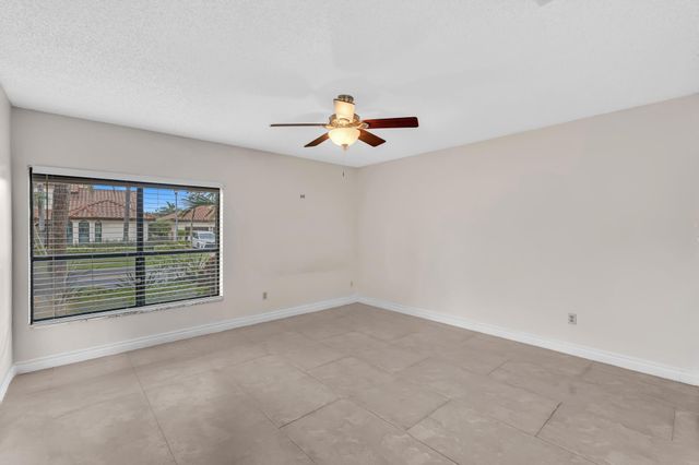 22595 ESPLANADA Circle W, Boca Raton, FL 33433