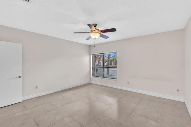 22595 ESPLANADA Circle W, Boca Raton, FL 33433