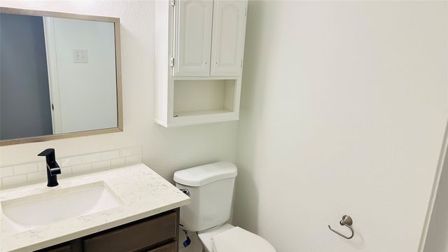 805 Summercreek Drive, Lewisville, TX 75067