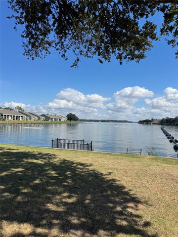 1425 April Villas B, Conroe, TX 77356