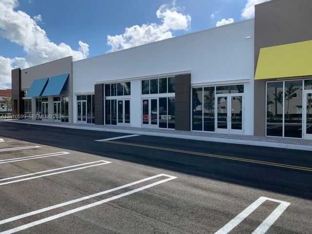 10890 NW 17th St 121, Sweetwater, FL 33172