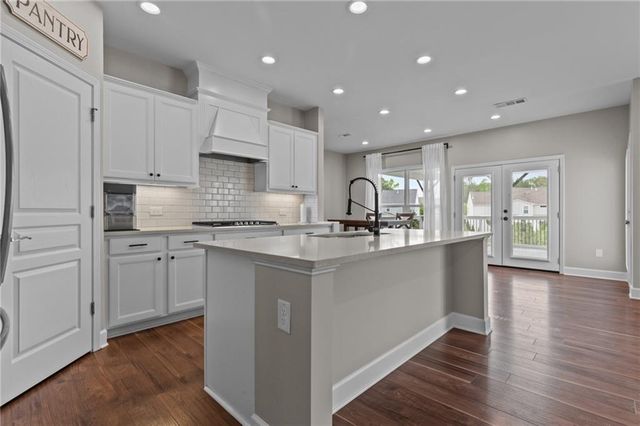 6571 Red Hawk Way, Hoschton, GA 30548