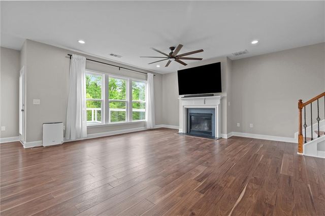 6571 Red Hawk Way, Hoschton, GA 30548