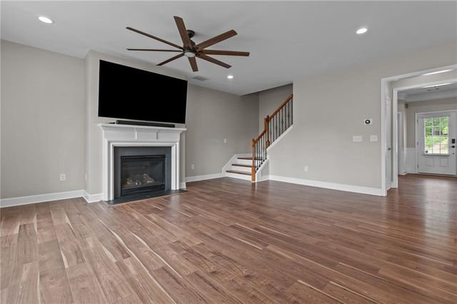6571 Red Hawk Way, Hoschton, GA 30548