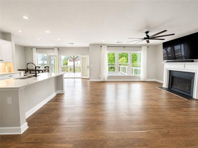 6571 Red Hawk Way, Hoschton, GA 30548