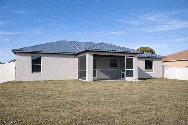 322 NE 26TH TER, Cape Coral, FL 33909