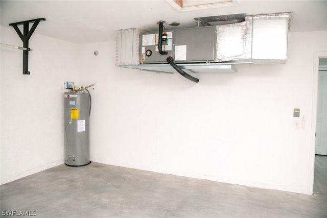 322 NE 26TH TER, Cape Coral, FL 33909