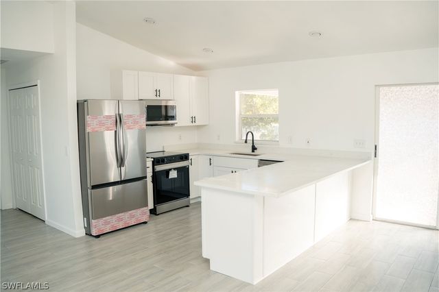 322 NE 26TH TER, Cape Coral, FL 33909