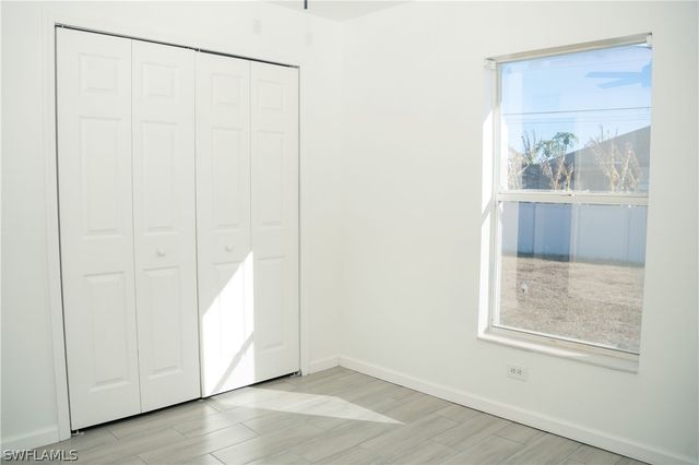 322 NE 26TH TER, Cape Coral, FL 33909