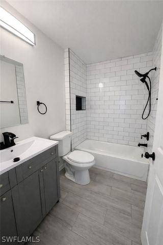 322 NE 26TH TER, Cape Coral, FL 33909