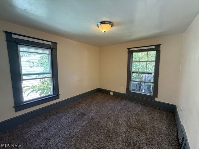 1017 La Croix Avenue, Akron, OH 44307