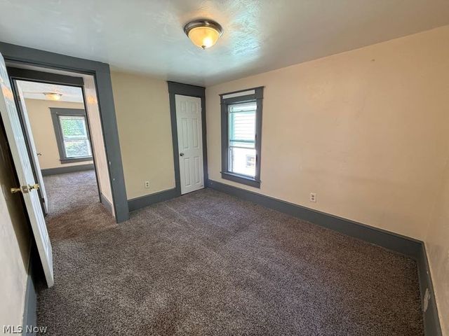 1017 La Croix Avenue, Akron, OH 44307