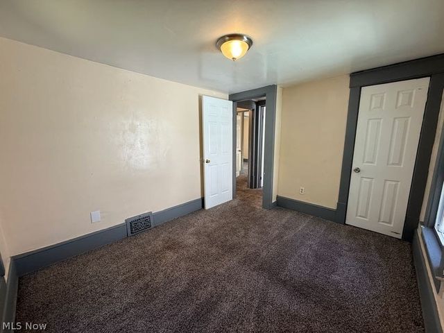 1017 La Croix Avenue, Akron, OH 44307