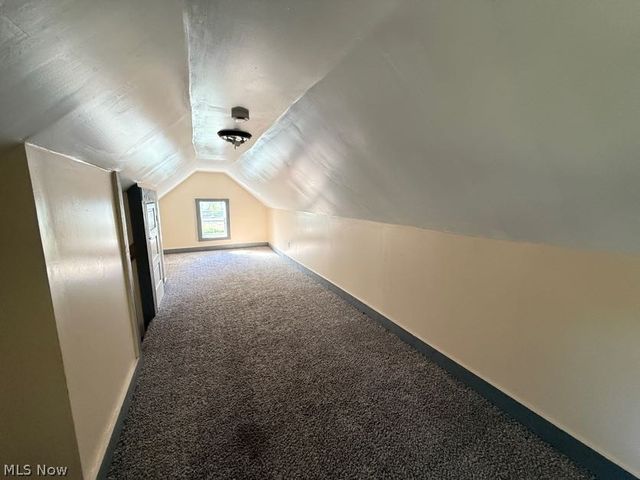 1017 La Croix Avenue, Akron, OH 44307