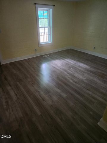 1809 N Salem Street, Apex, NC 27523