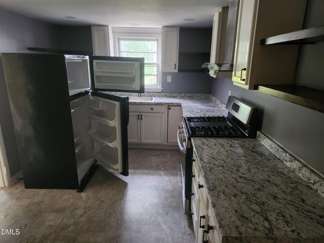 1809 N Salem Street, Apex, NC 27523