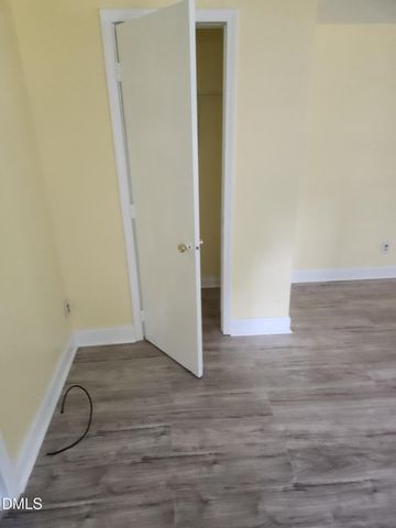 1809 N Salem Street, Apex, NC 27523