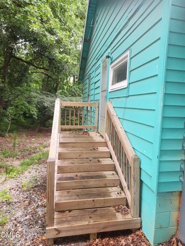 1809 N Salem Street, Apex, NC 27523