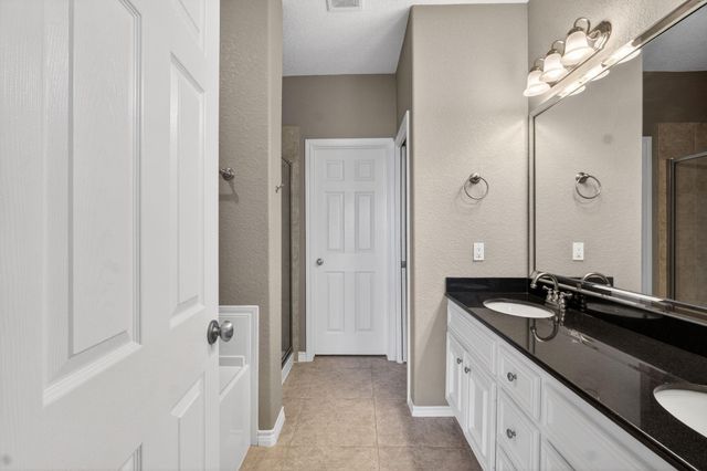 320 Cathedral Square, Beaumont, TX 77701