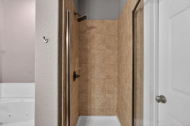 320 Cathedral Square, Beaumont, TX 77701